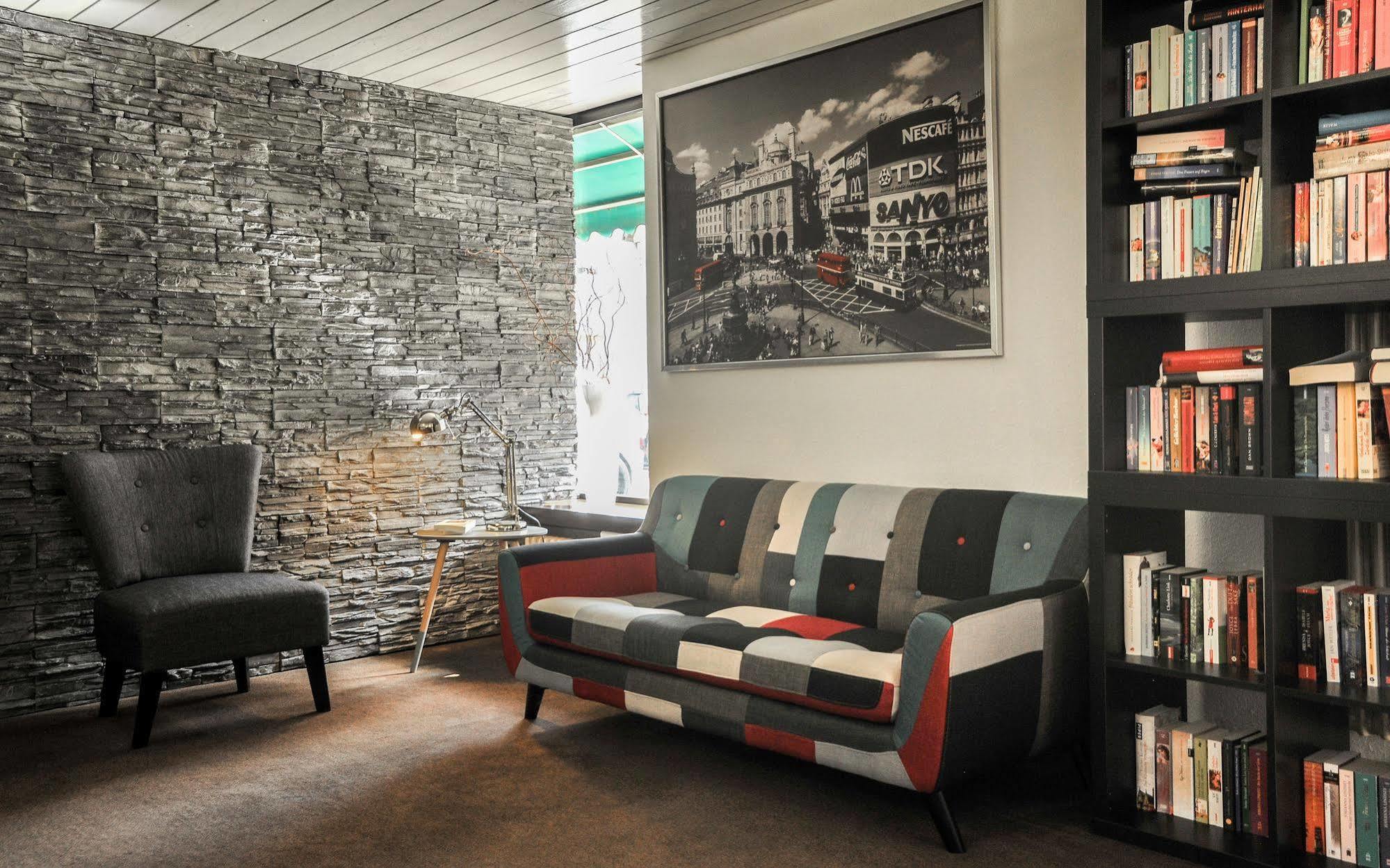 City Hotel Fellbach 24H Check-In Luaran gambar